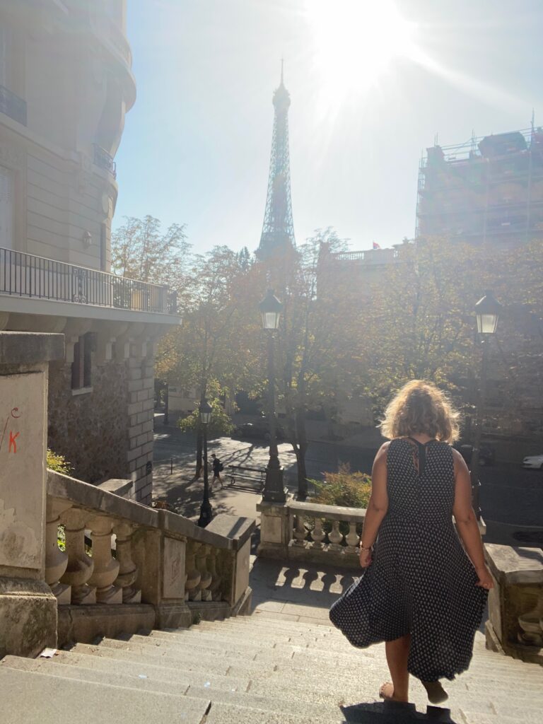 Digital Nomad's Guide to Paris