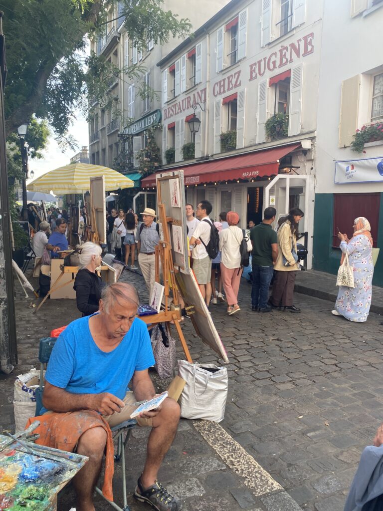 Digital Nomad's Guide to Paris - Flea Market