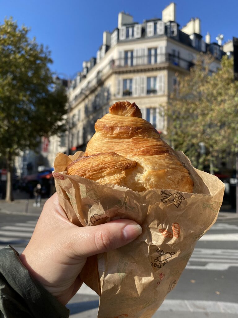 Digital nomad's Gudie to Paris - eat croissants
